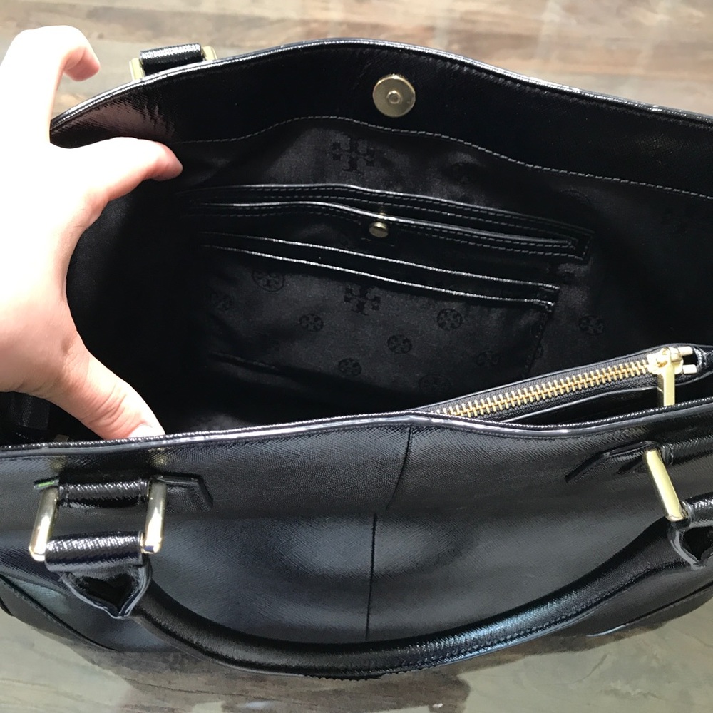 Tory Burch shoulder tote - Picture 5 of 6